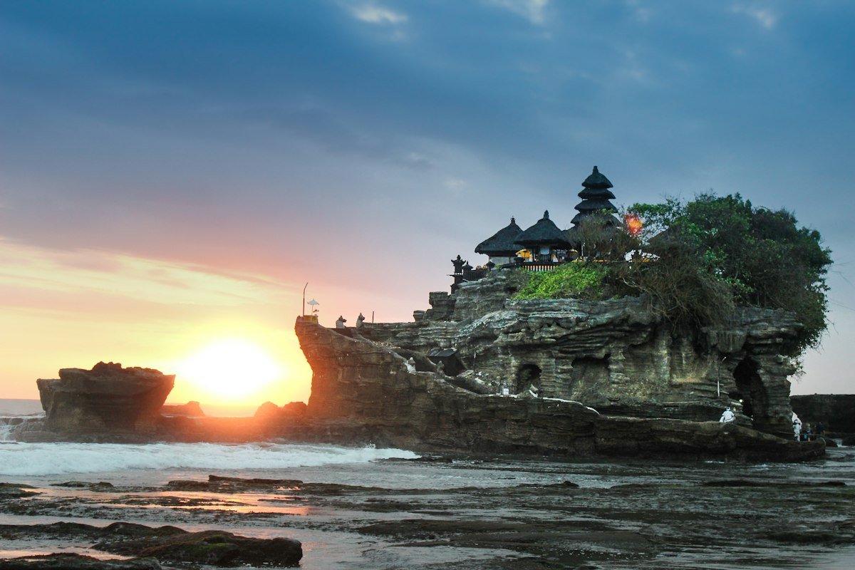 Bali Heavenly Romance: 5-Star Private Pool Villa, Floating Breakfast & Sunset Cruise Honeymoon